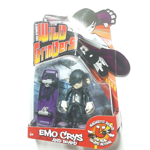 Rob Dyrdek's Wild Grinders Emo Crys & Hover Board 4 Figure